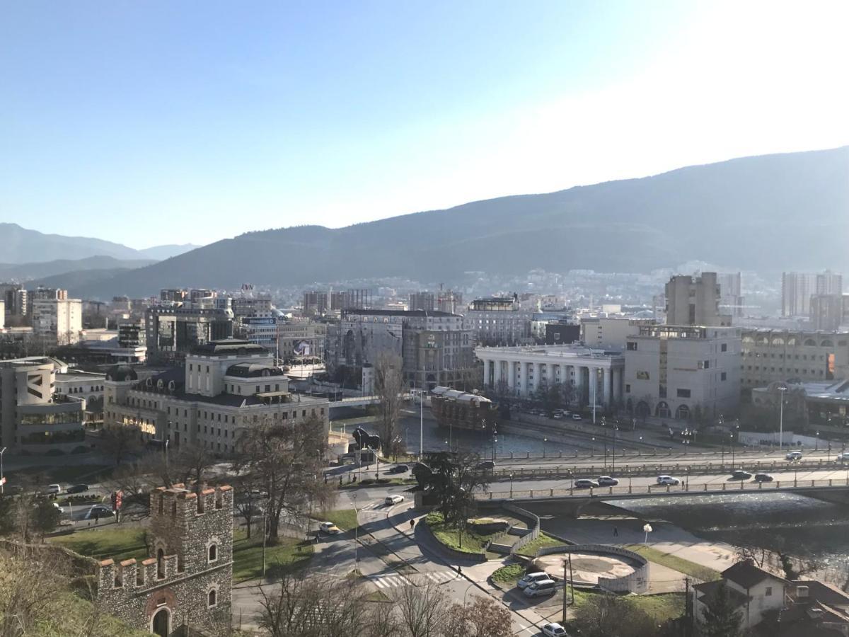 Blue Sky Apartment Skopje Luaran gambar